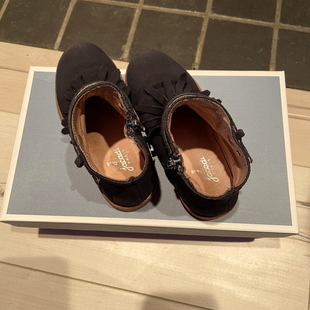 Jacadi girl ankle boots.